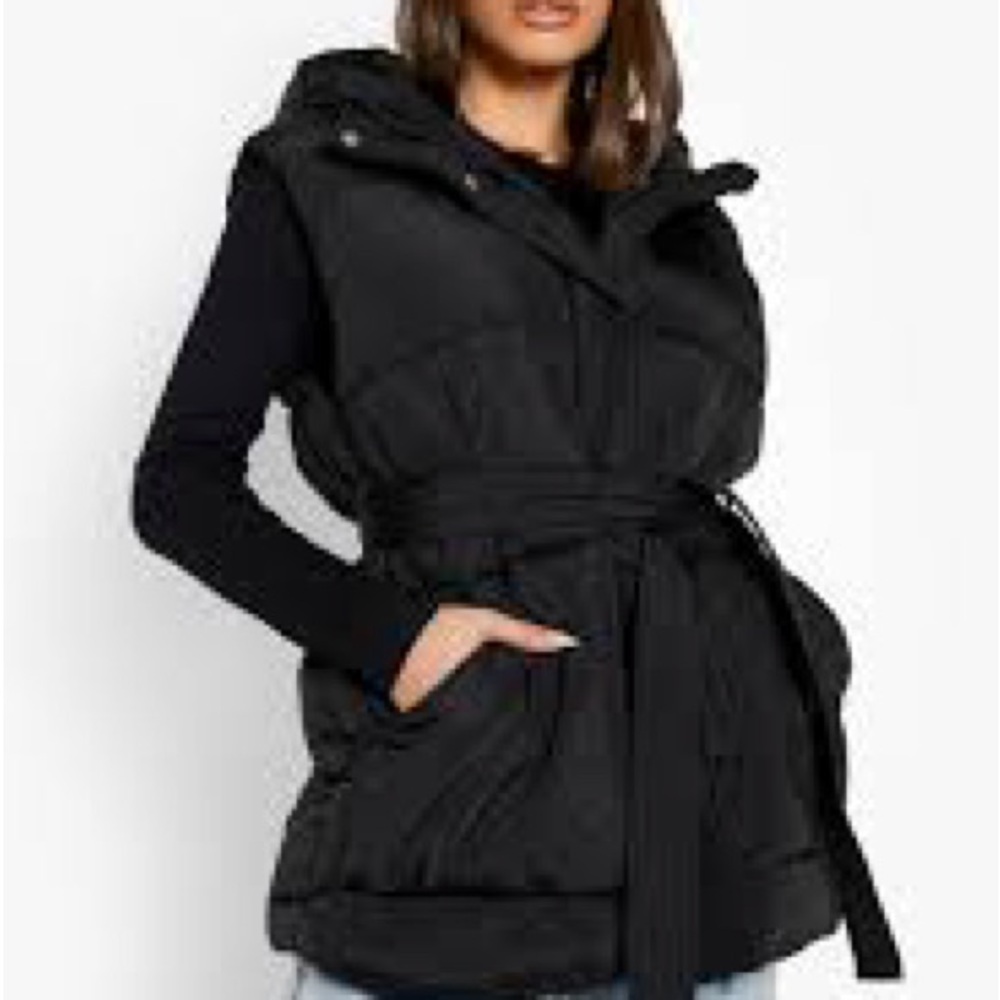 Boohoo Black Belted Puffer Vest